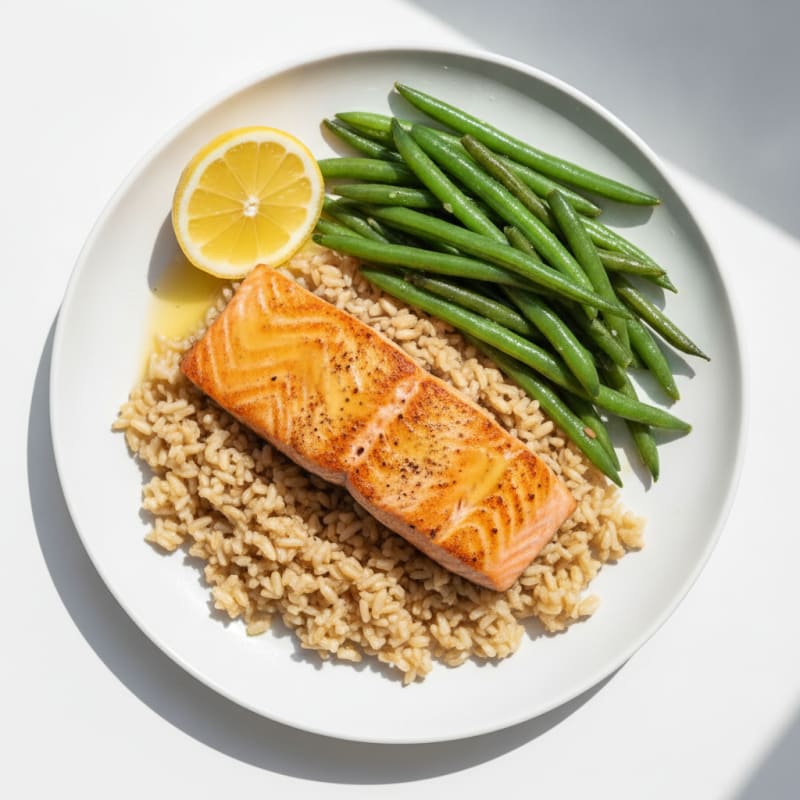 Seared Salmon with Steamed Green Beans and Brown Rice