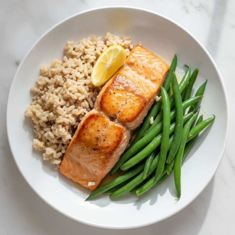 Seared Salmon with Steamed Green Beans and Brown Rice