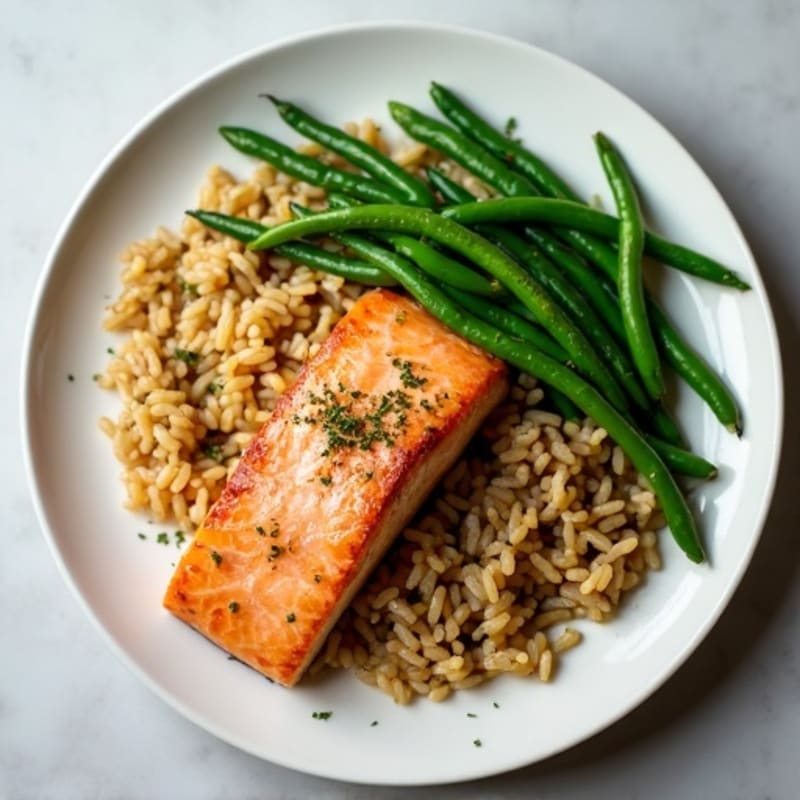 Seared Salmon with Steamed Green Beans and Brown Rice