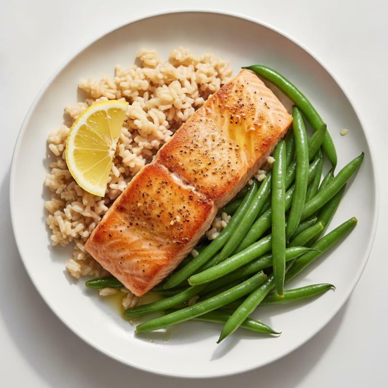 Seared Salmon with Steamed Green Beans and Brown Rice