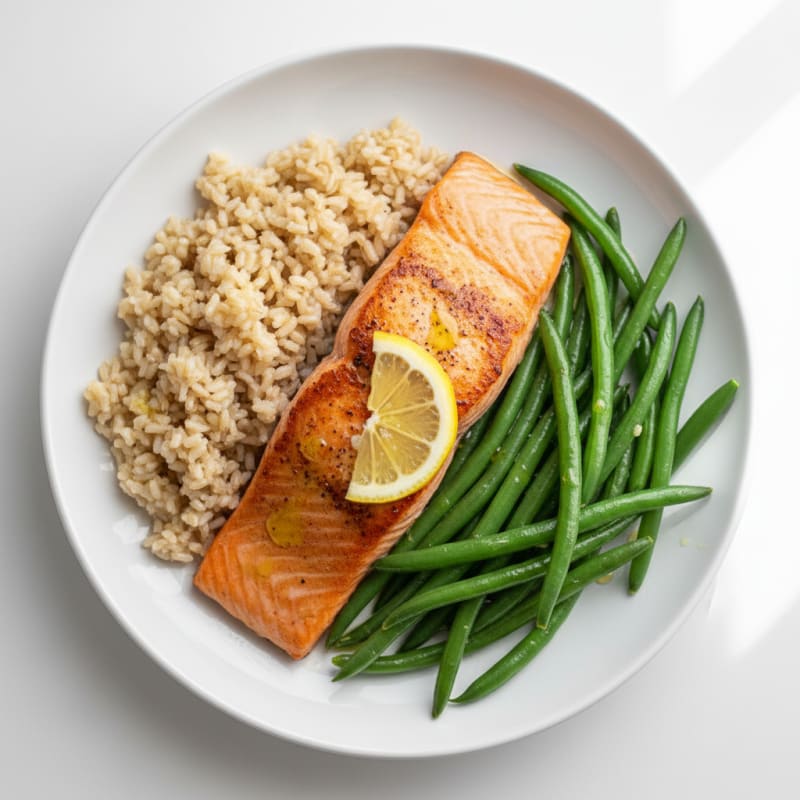 Seared Salmon with Steamed Green Beans and Brown Rice