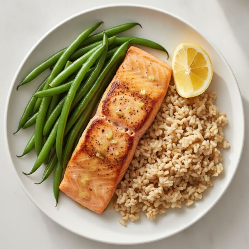 Seared Salmon Fillet with Steamed Green Beans and Brown Rice