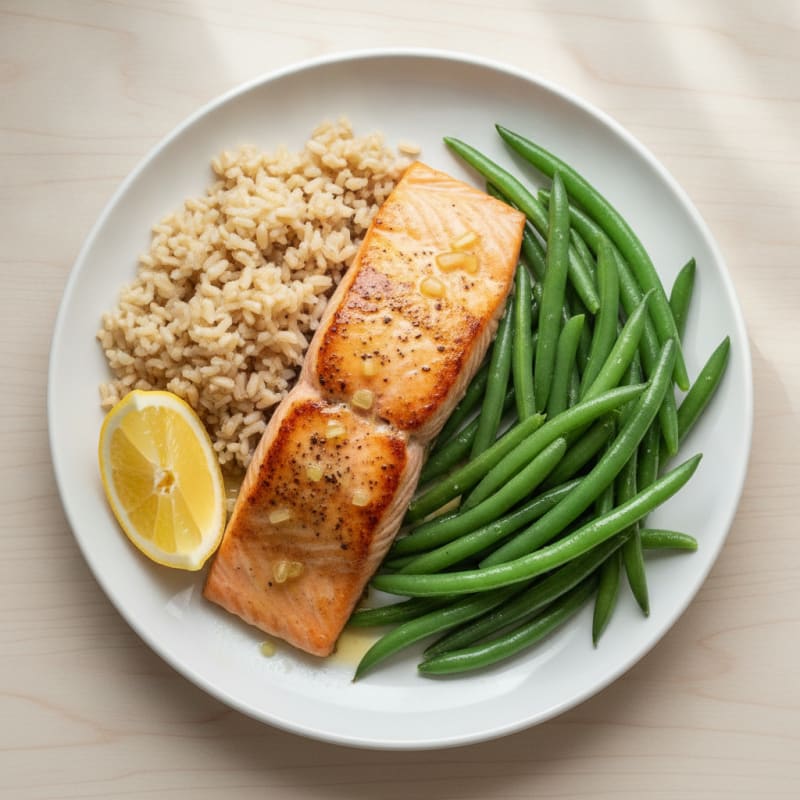 Seared Salmon with Steamed Green Beans and Brown Rice