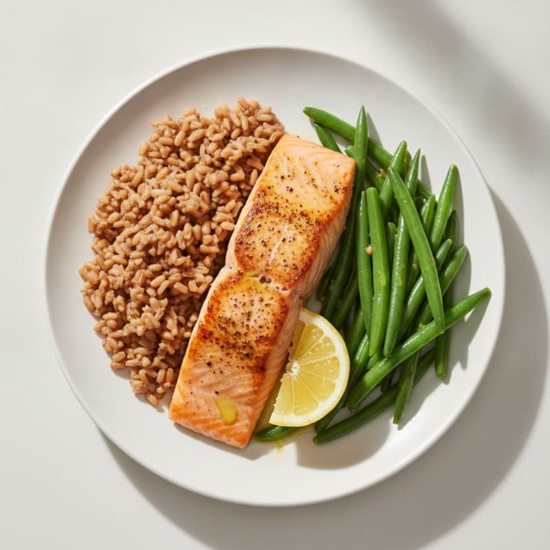 Seared Salmon with Steamed Green Beans and Brown Rice