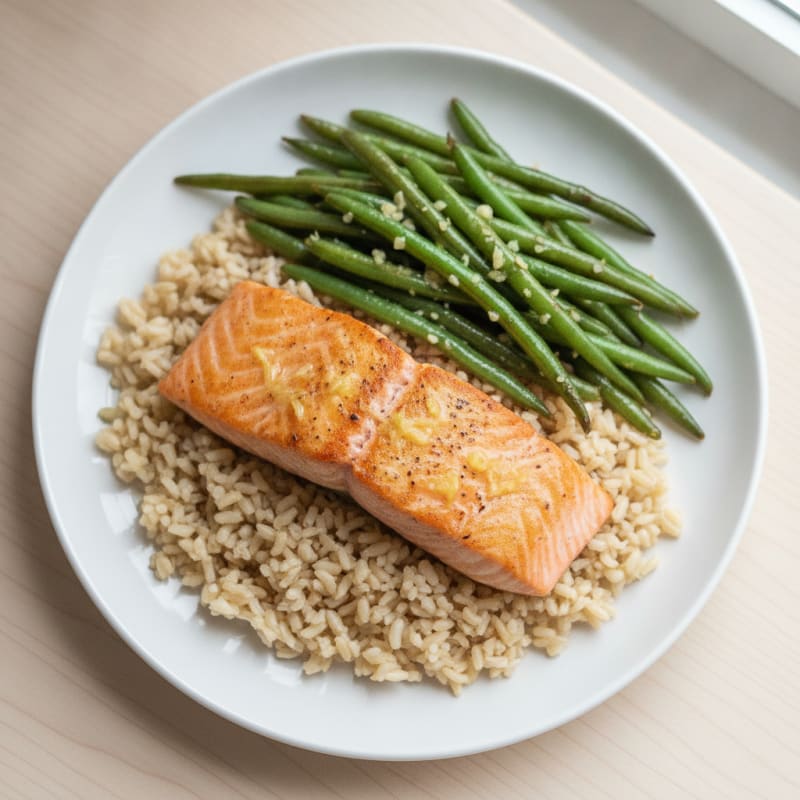 Seared Salmon with Garlic Green Beans and Brown Rice
