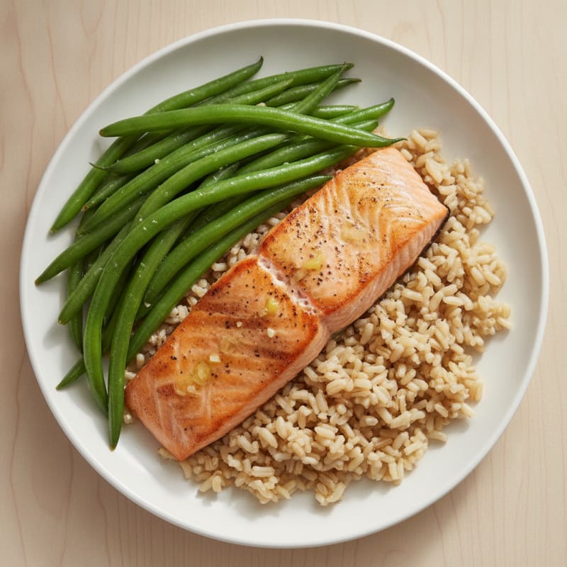 Seared Salmon Fillet with Steamed Green Beans and Brown Rice