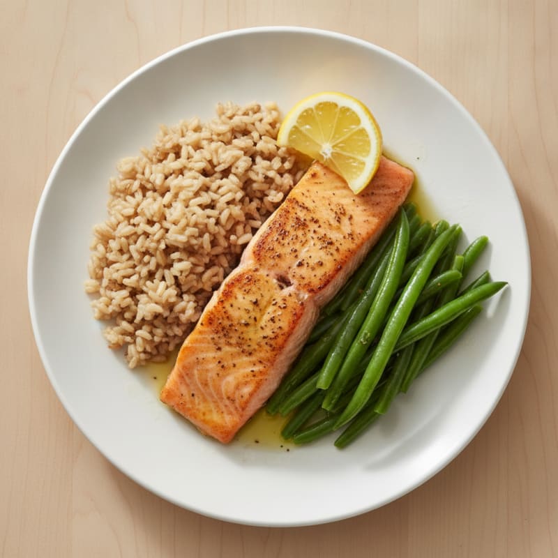 Seared Salmon Fillet with Steamed Green Beans and Brown Rice