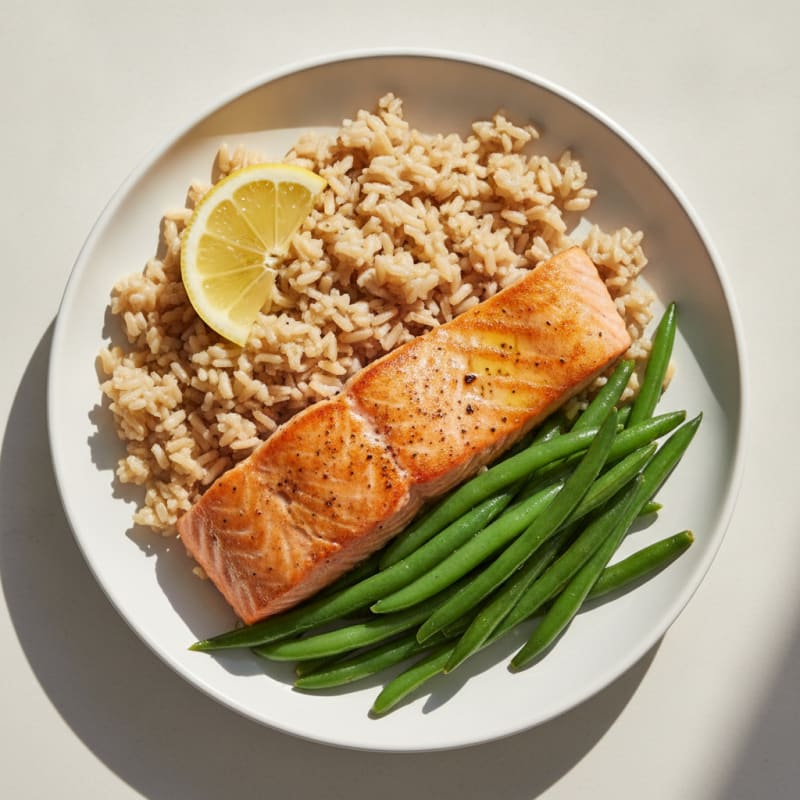 Seared Salmon with Steamed Green Beans and Brown Rice