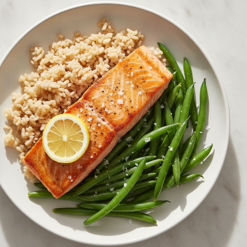 Seared Salmon with Steamed Green Beans and Brown Rice