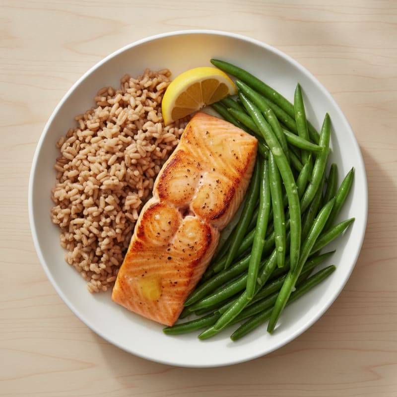 Seared Salmon with Steamed Green Beans and Brown Rice
