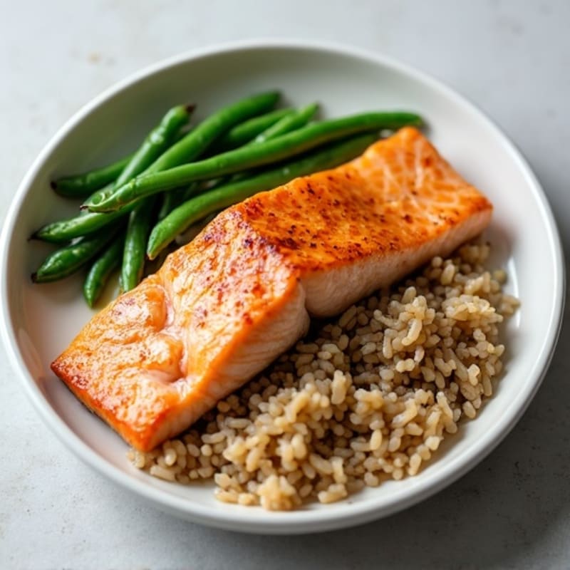 Seared Salmon Fillet with Steamed Green Beans and Brown Rice