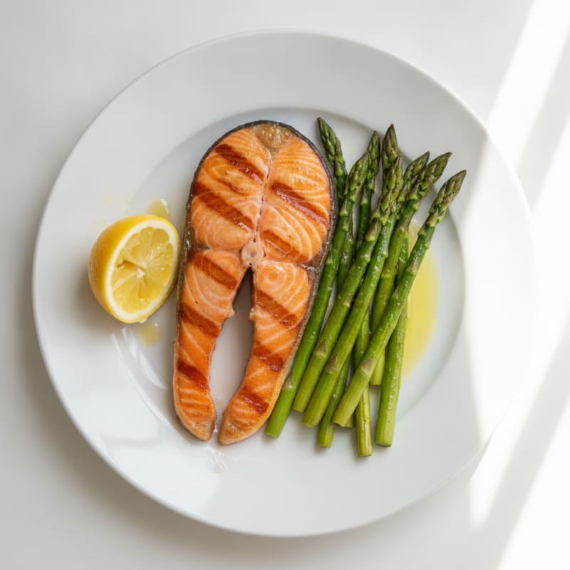 Seared Salmon Fillet with Roasted Asparagus