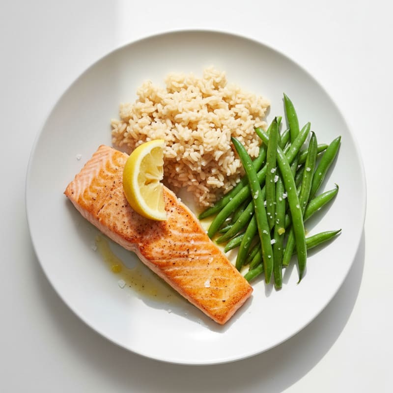 Seared Salmon Fillet with Steamed Green Beans and Brown Rice