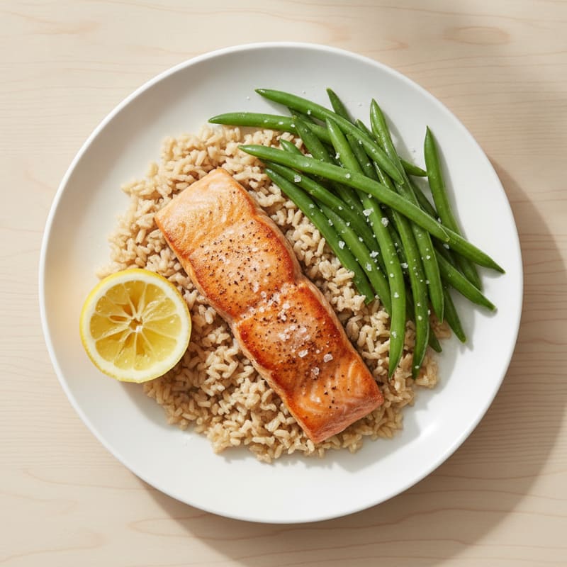Seared Salmon Fillet with Steamed Green Beans and Brown Rice
