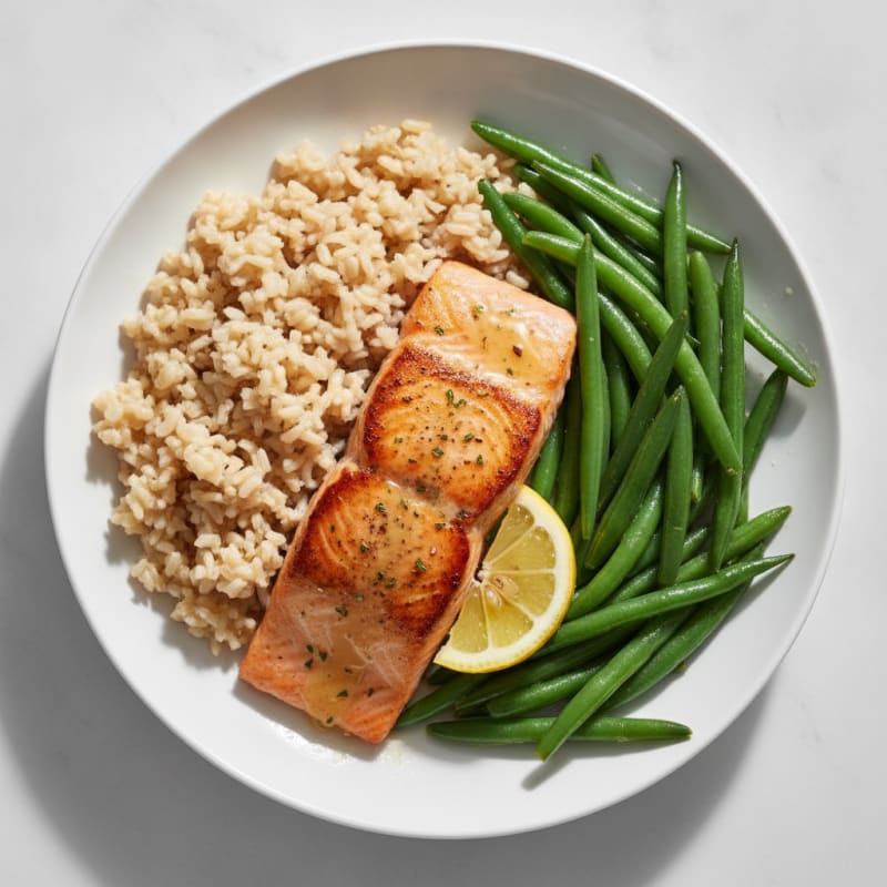 Seared Salmon with Steamed Green Beans and Brown Rice