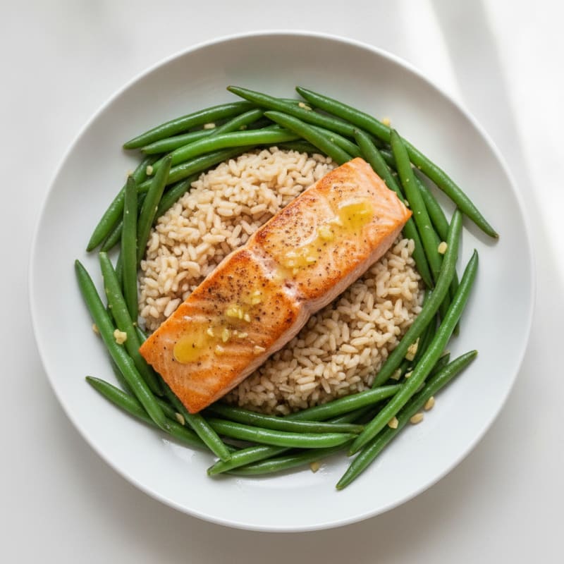 Seared Salmon Fillet with Garlic Green Beans and Brown Rice