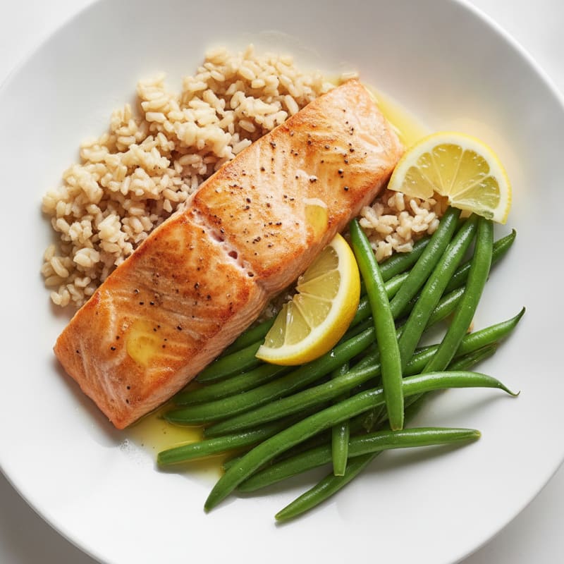 Seared Salmon Fillet with Steamed Green Beans and Brown Rice
