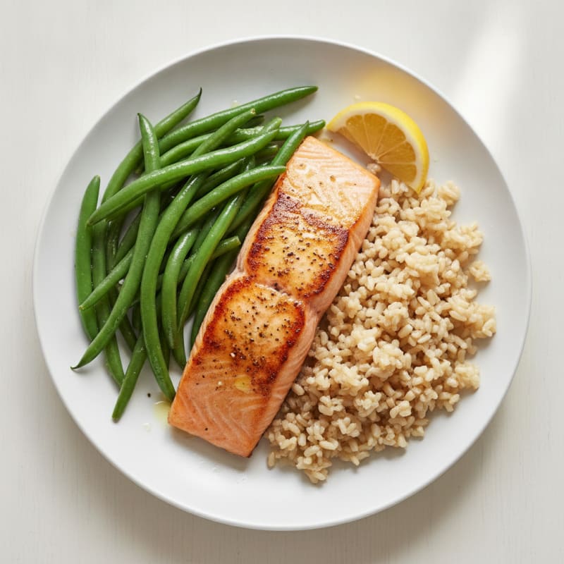 Seared Salmon with Steamed Green Beans and Brown Rice