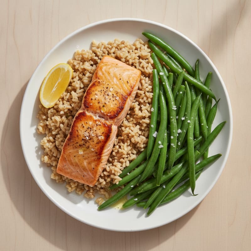 Seared Salmon with Steamed Green Beans and Brown Rice