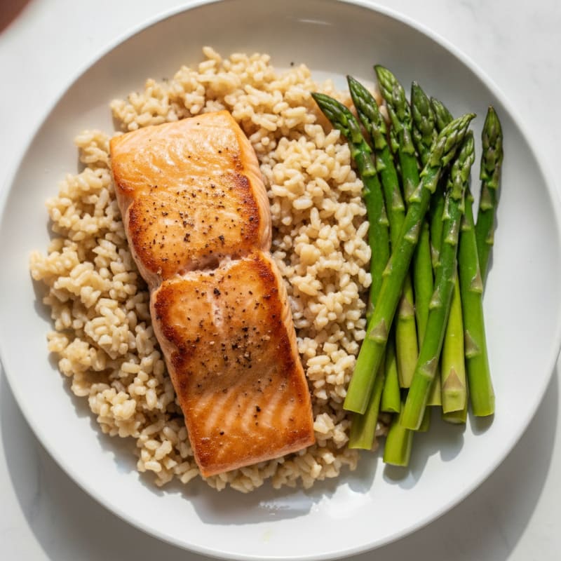 Seared Salmon with Steamed Asparagus and Brown Rice