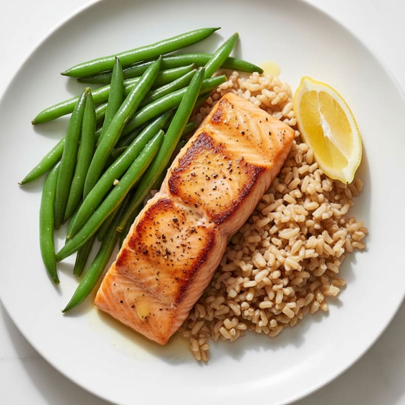 Seared Salmon Fillet with Steamed Green Beans and Brown Rice