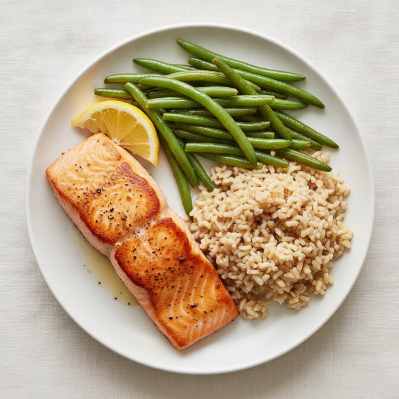 Seared Salmon with Steamed Green Beans and Brown Rice