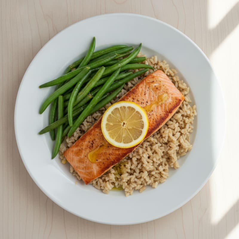 Seared Salmon Fillet with Steamed Green Beans and Brown Rice