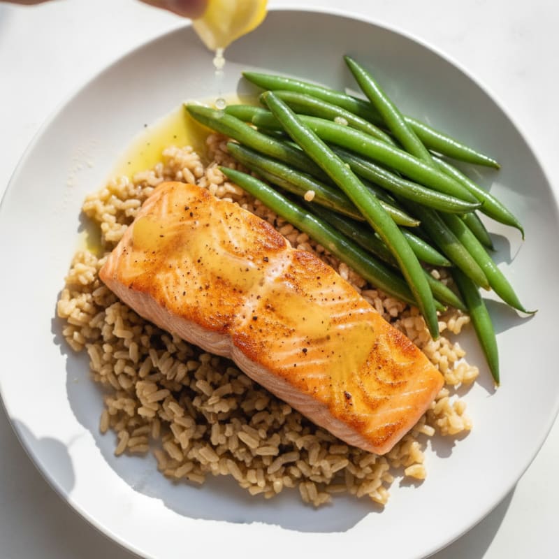 Seared Salmon Fillet with Steamed Green Beans and Brown Rice