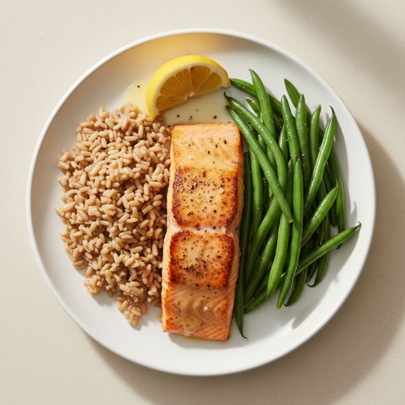 Seared Salmon with Steamed Green Beans and Brown Rice