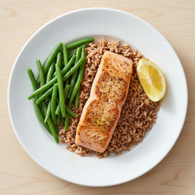 Seared Salmon Fillet with Steamed Green Beans and Brown Rice