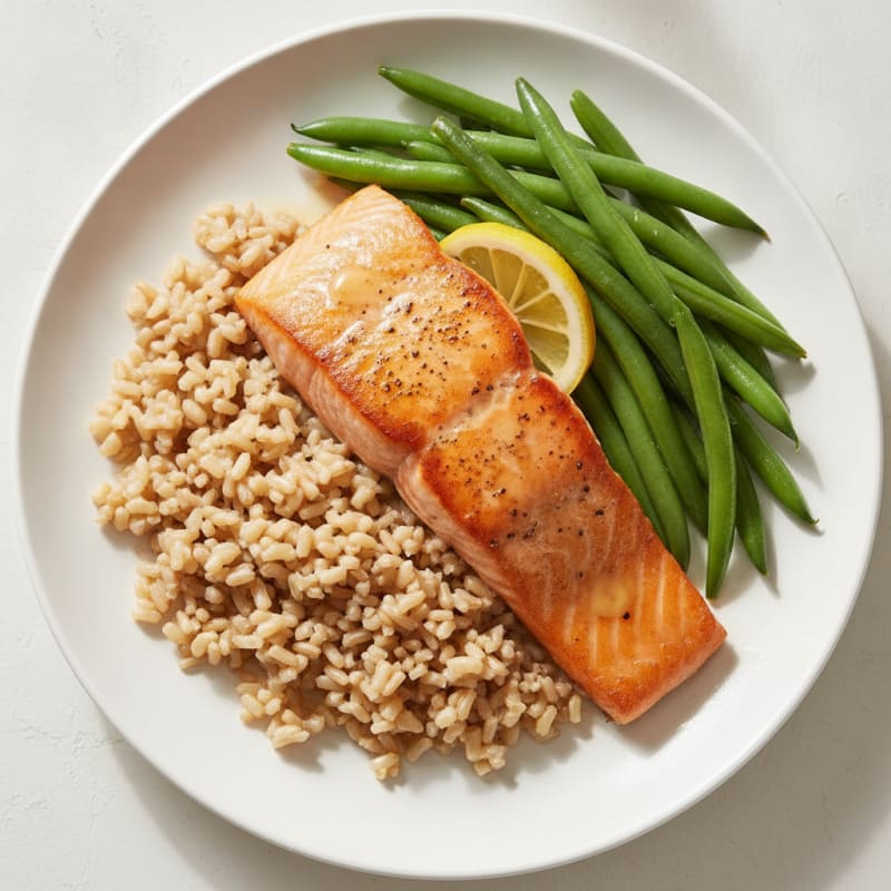 Seared Salmon with Steamed Green Beans and Brown Rice