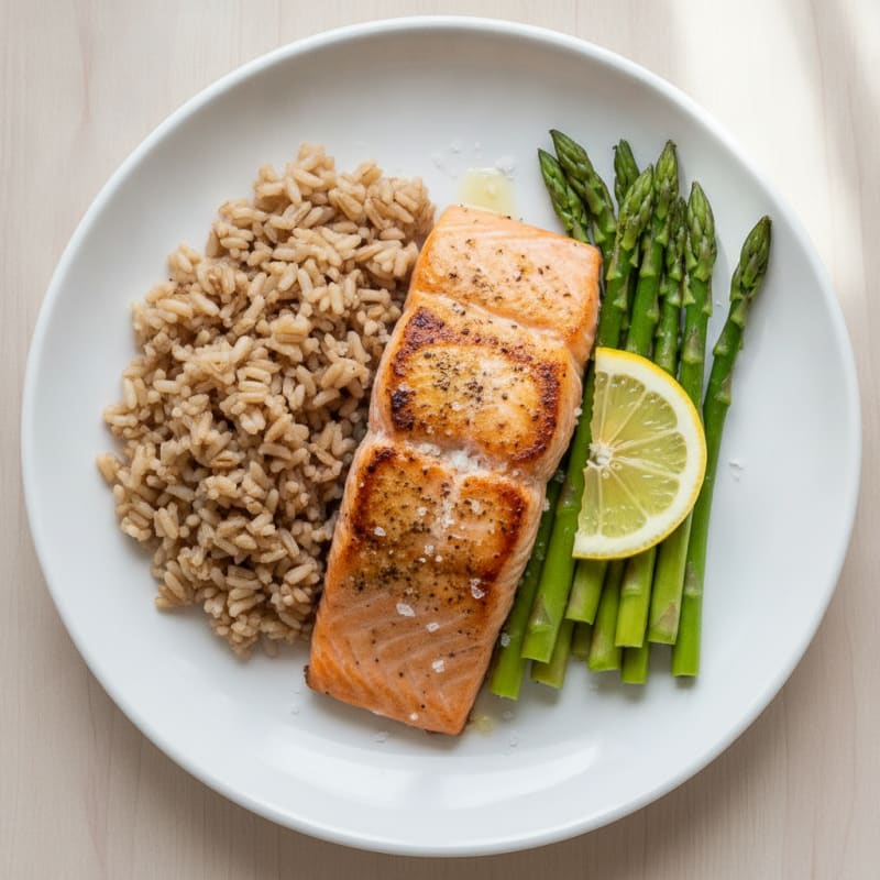 Seared Salmon Fillet with Steamed Asparagus and Brown Rice