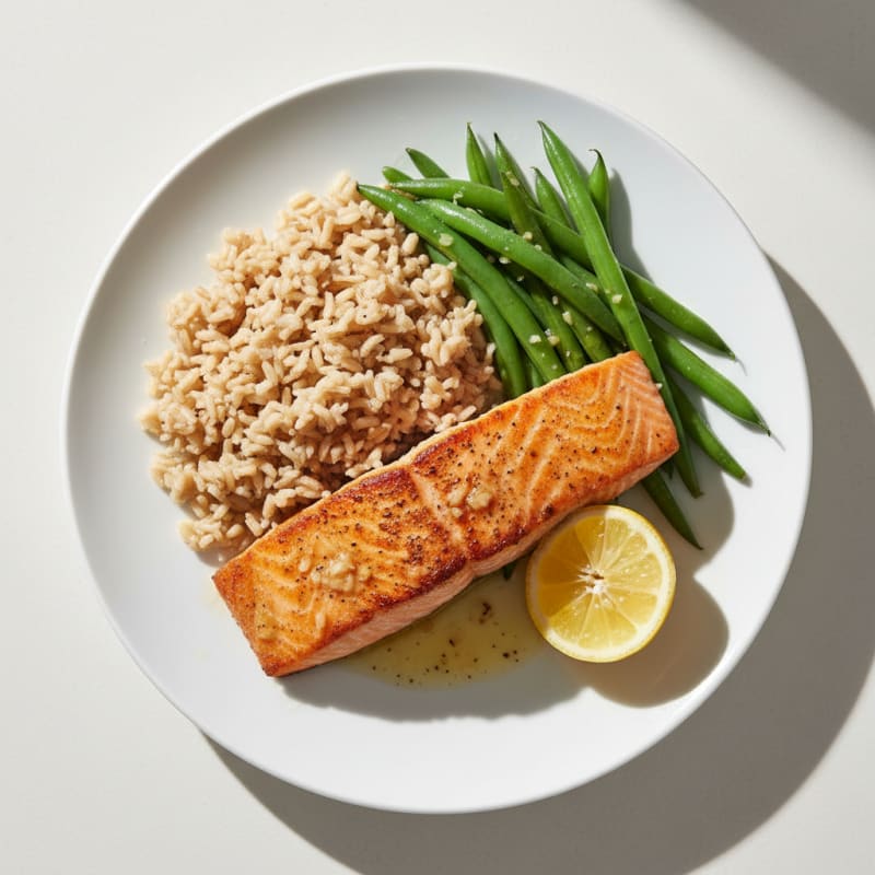 Seared Salmon Fillet with Steamed Green Beans and Brown Rice
