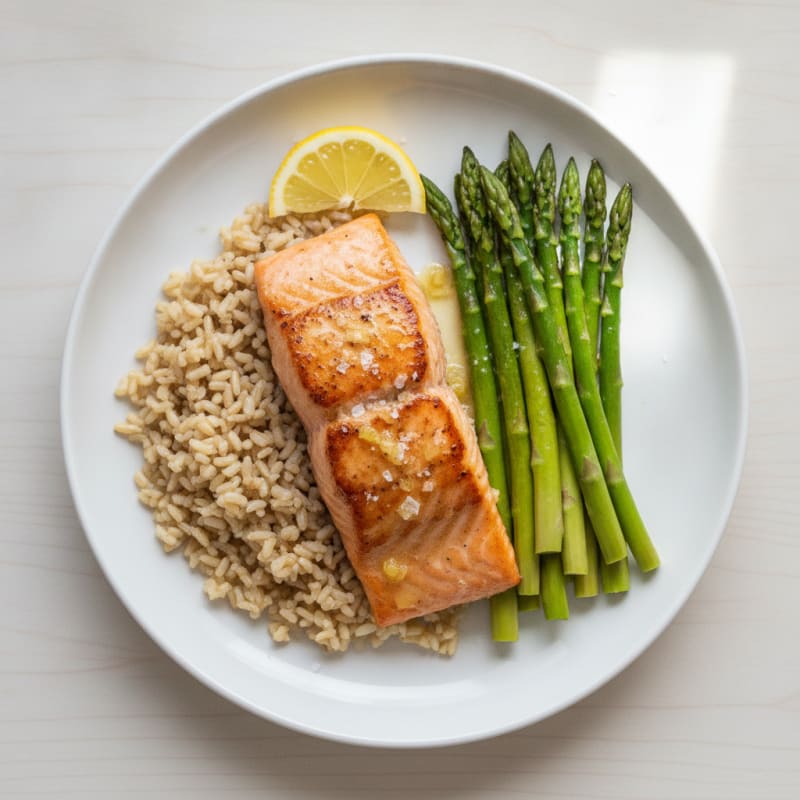 Seared Salmon Filet with Steamed Asparagus and Brown Rice