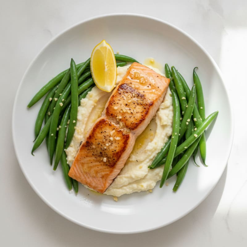 Seared Salmon with Steamed Green Beans and Cauliflower Mash