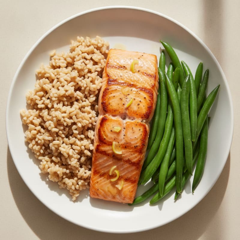 Seared Salmon Fillet with Steamed Green Beans and Brown Rice