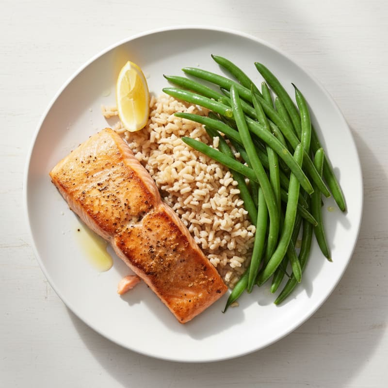 Seared Salmon Fillet with Steamed Green Beans and Brown Rice