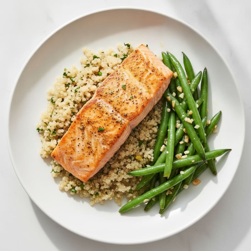 Seared Salmon Fillet with Quinoa and Garlic Green Beans