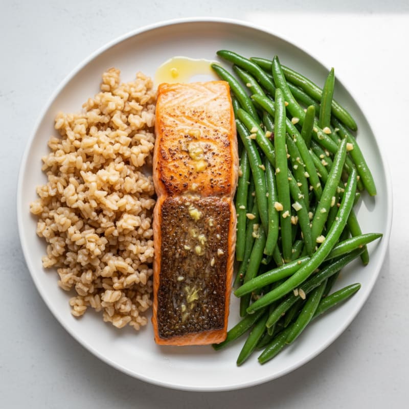 Seared Salmon Fillet with Garlic Green Beans and Brown Rice