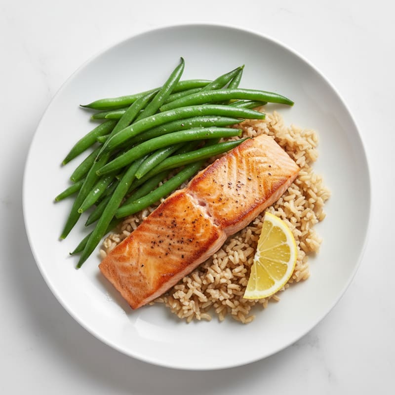 Seared Salmon with Steamed Green Beans and Brown Rice