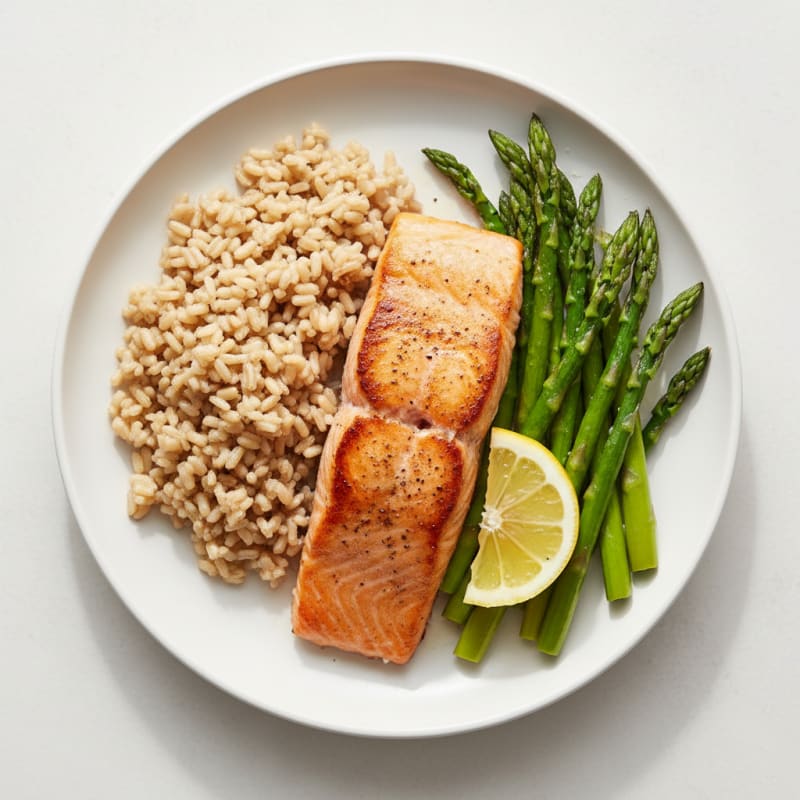 Seared Salmon Fillet with Steamed Asparagus and Brown Rice