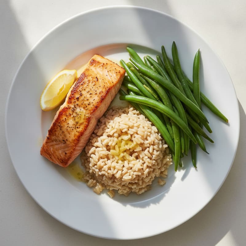 Seared Salmon Fillet with Steamed Green Beans and Brown Rice