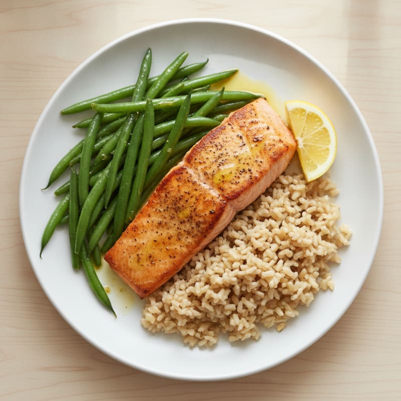 Seared Salmon Fillet with Steamed Green Beans and Brown Rice