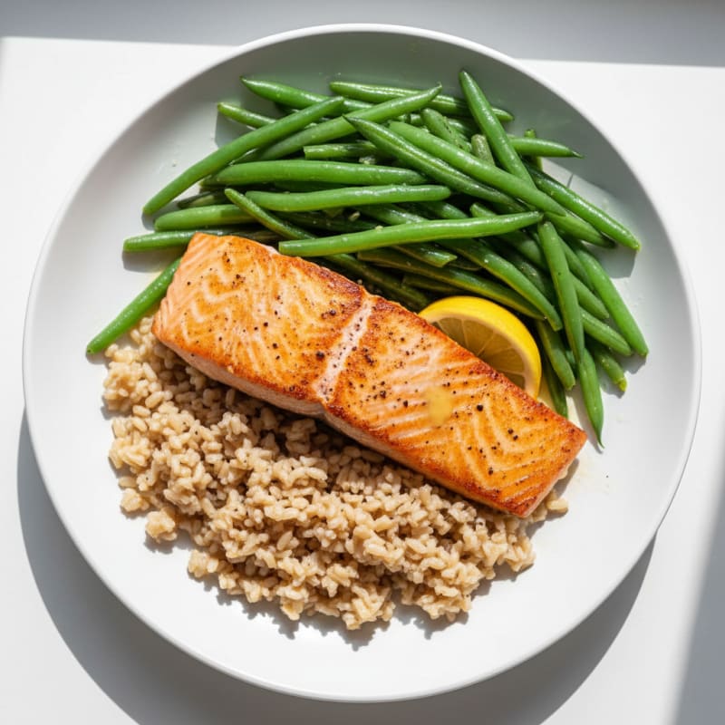 Seared Salmon with Steamed Green Beans and Brown Rice