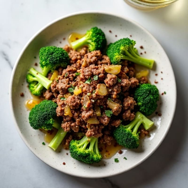 Lean Ground Beef and Crispy Broccoli Skillet