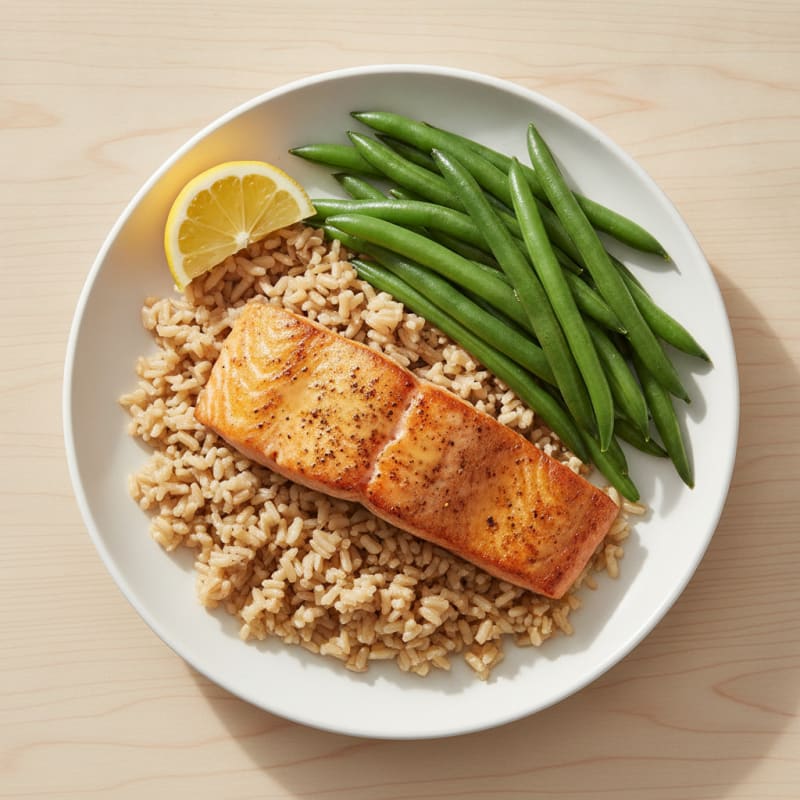 Seared Salmon with Steamed Green Beans and Brown Rice
