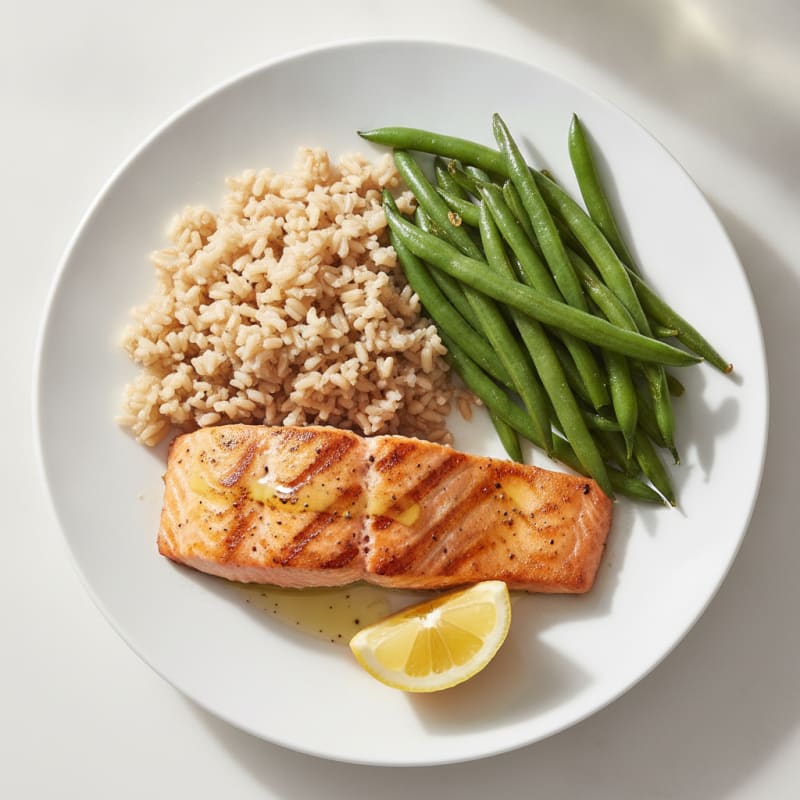 Seared Salmon Fillet with Steamed Green Beans and Brown Rice