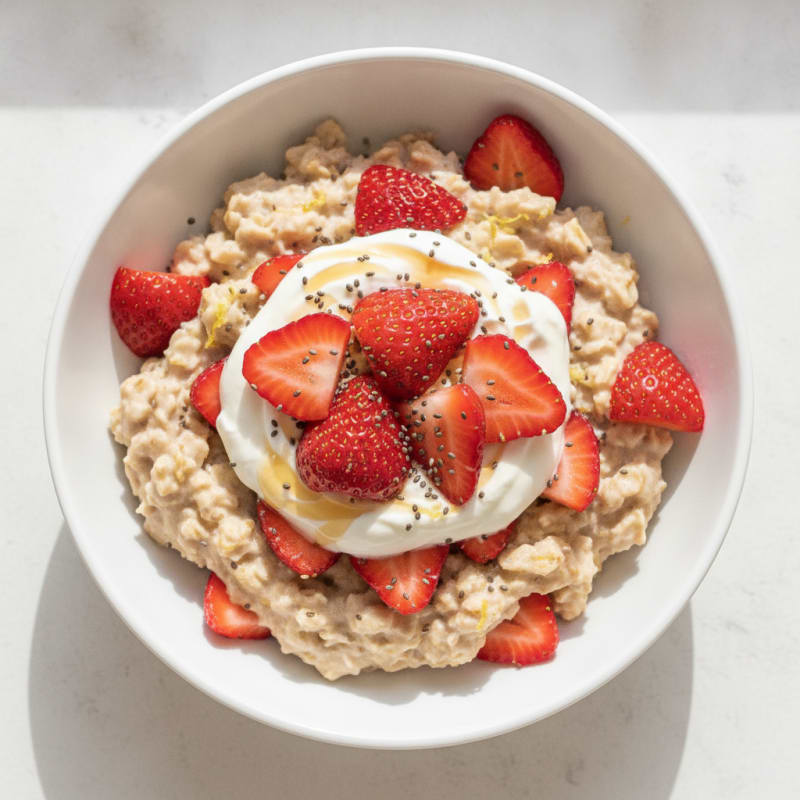 Strawberry Shortcake Overnight Oats