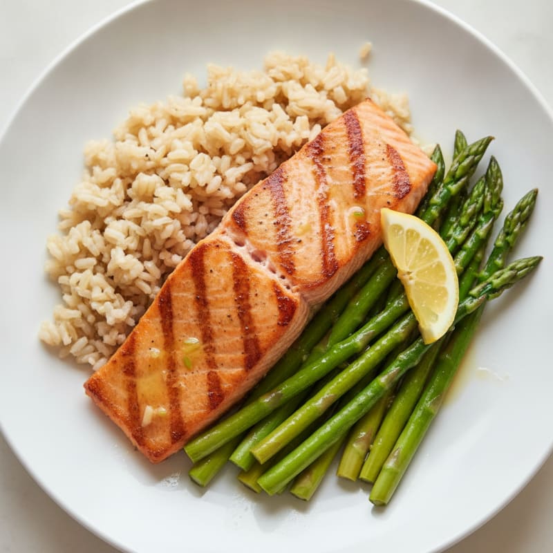 Seared Salmon Fillet with Steamed Asparagus and Brown Rice