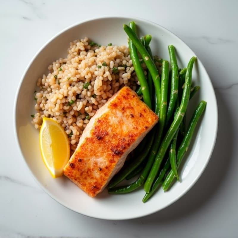Seared Salmon with Steamed Green Beans and Brown Rice